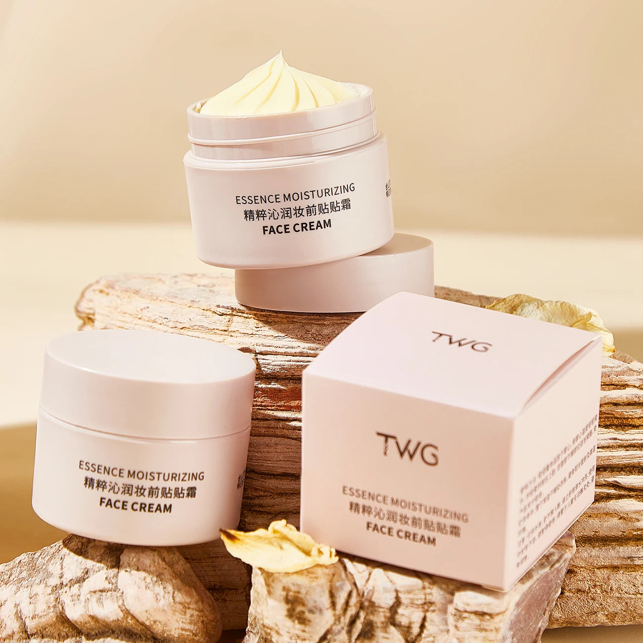 Moisturising Primer Foundation Cream — Natural Finish