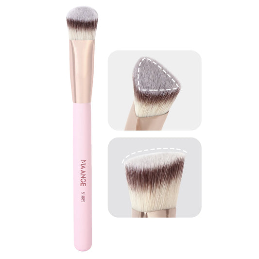 MAANGE Triangle Concealer & Foundation Brush