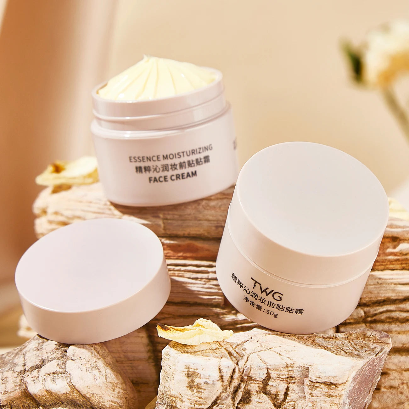 Moisturising Primer Foundation Cream — Natural Finish