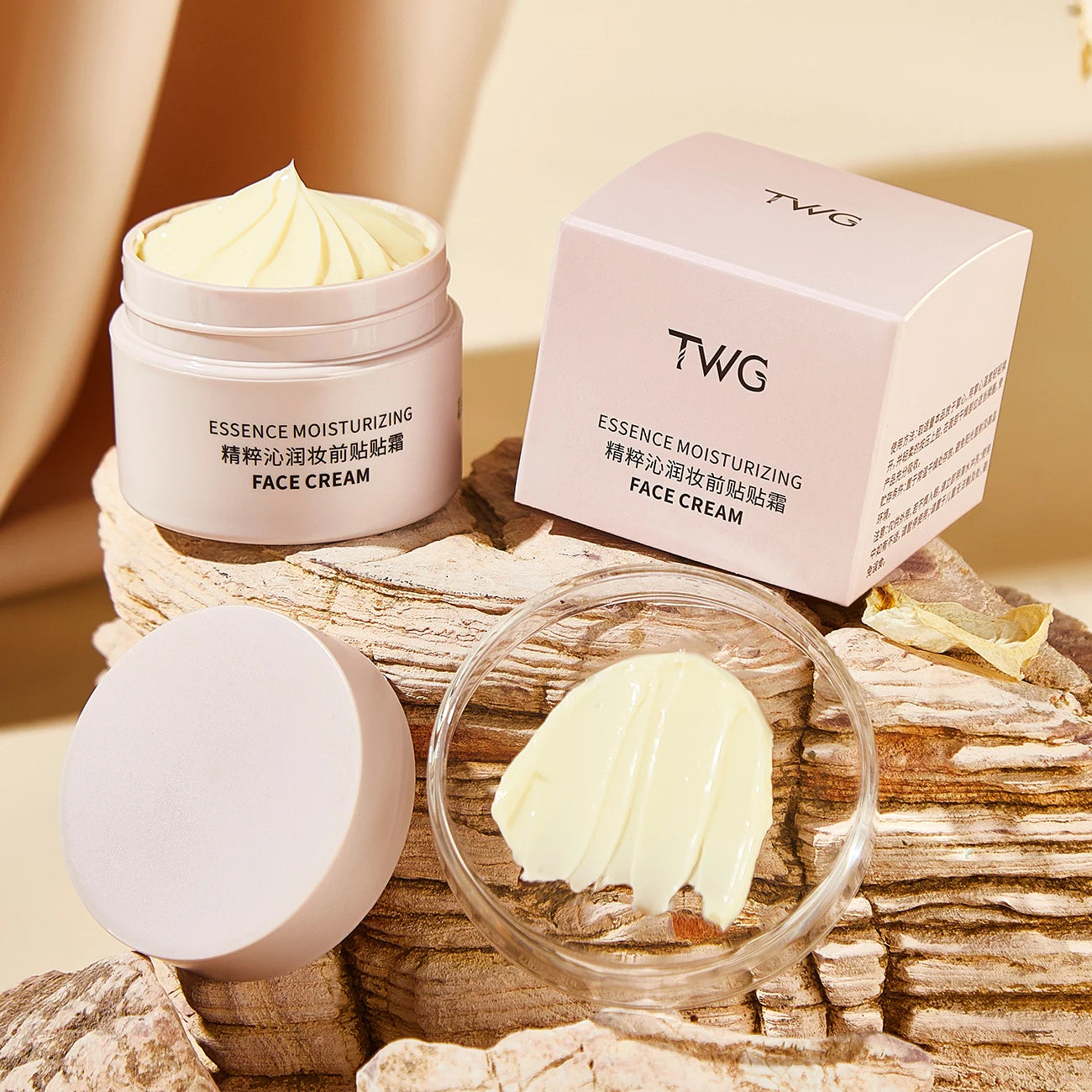 Moisturising Primer Foundation Cream — Natural Finish
